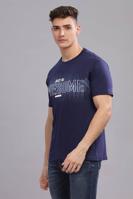 Round neck t-shirt
